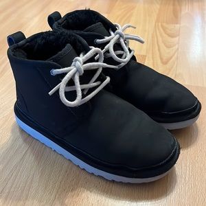 UGG Kids Black Neumel Lace-Up Boots